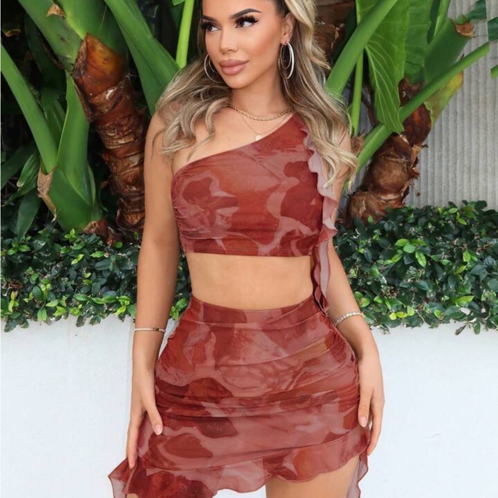 NEW body-con two piece set